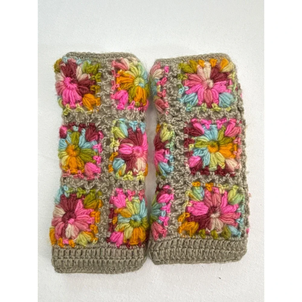 Crochet Fingerless Gloves Womens Multicolor 100% Wool Boho Rainbow